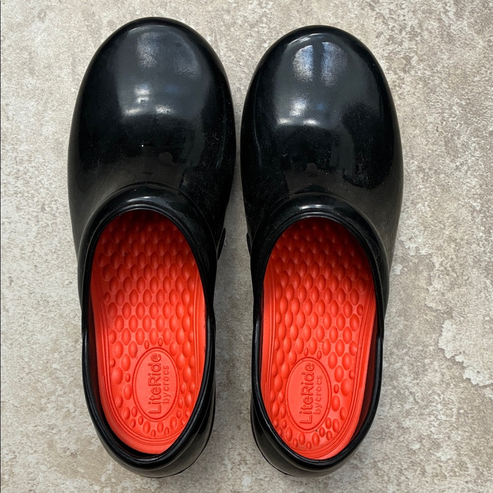 LifeStride Women's Black Slip-On Clog with Red Comfort Insole - Picture 6 of 6